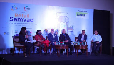 Mr. Arvind Mediratta, Mr. Lalit Agarwal, Mr. Rajat Wahi, Prof. (Dr.) P B Sharma and Prof. Seema Sharma at Retail Samvad (R-L)