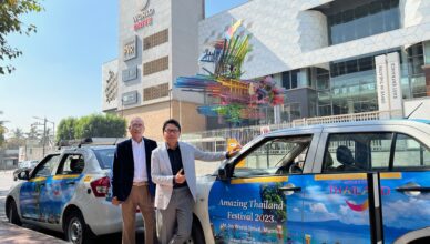 2_L-R-Khun Isada Saovaros, Director, TAT Mumbai and Khun Tanes Petsuwan, Deputy Governor, International Marketing Asia and South Pacific, TAT inaugurated the TAT + Uber campaign